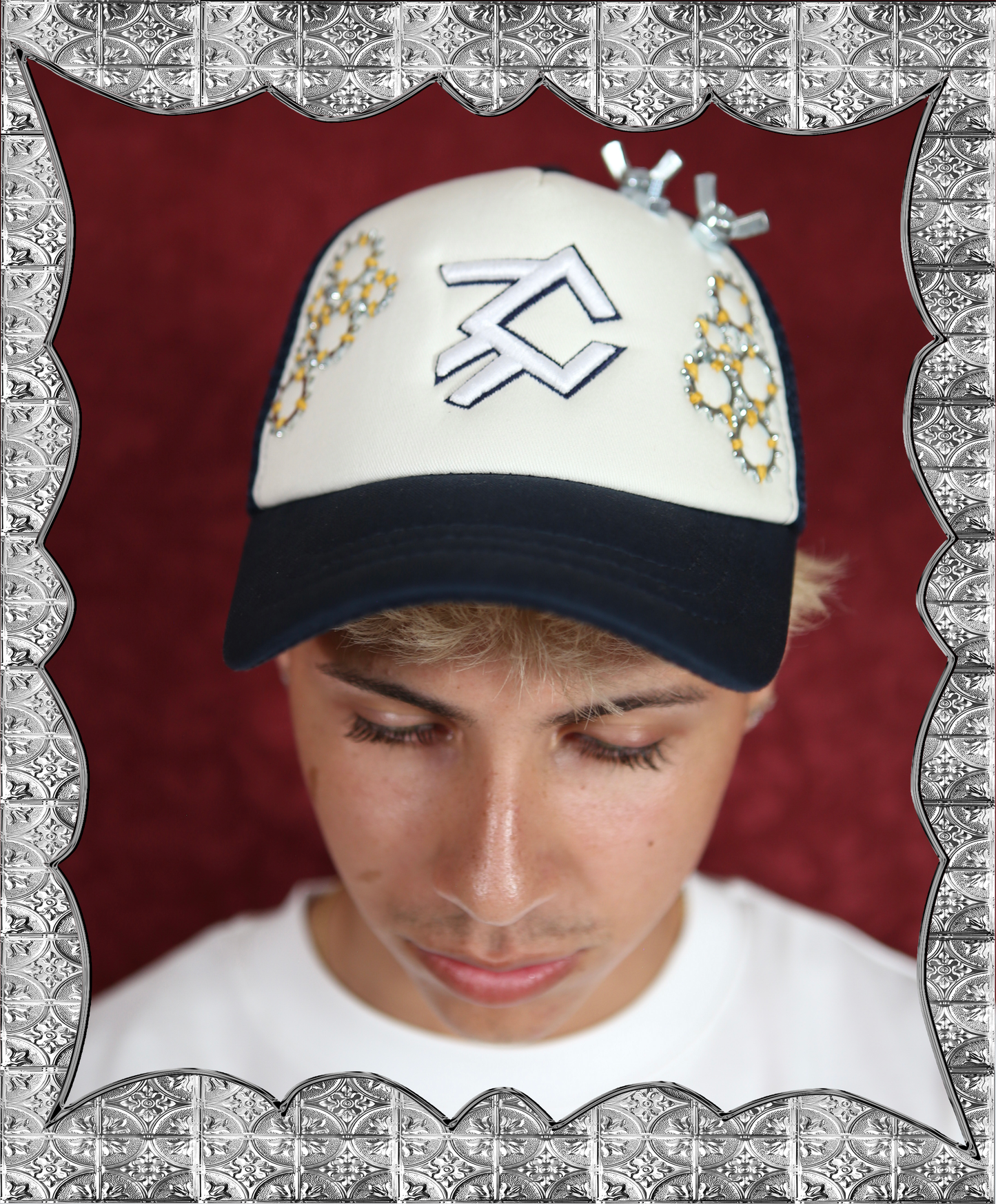 Tri-Bolt Trucker - Navy/Ivory